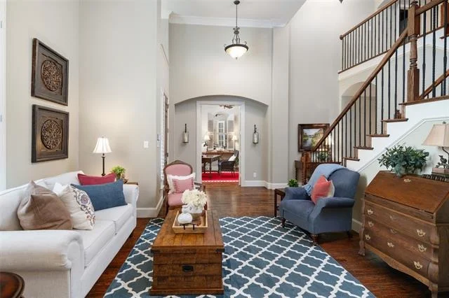 Photo of 901 Crestmoor Drive