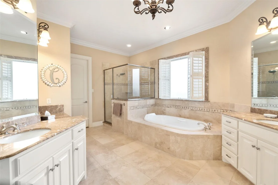 Photo of 229 Lakeside Drive