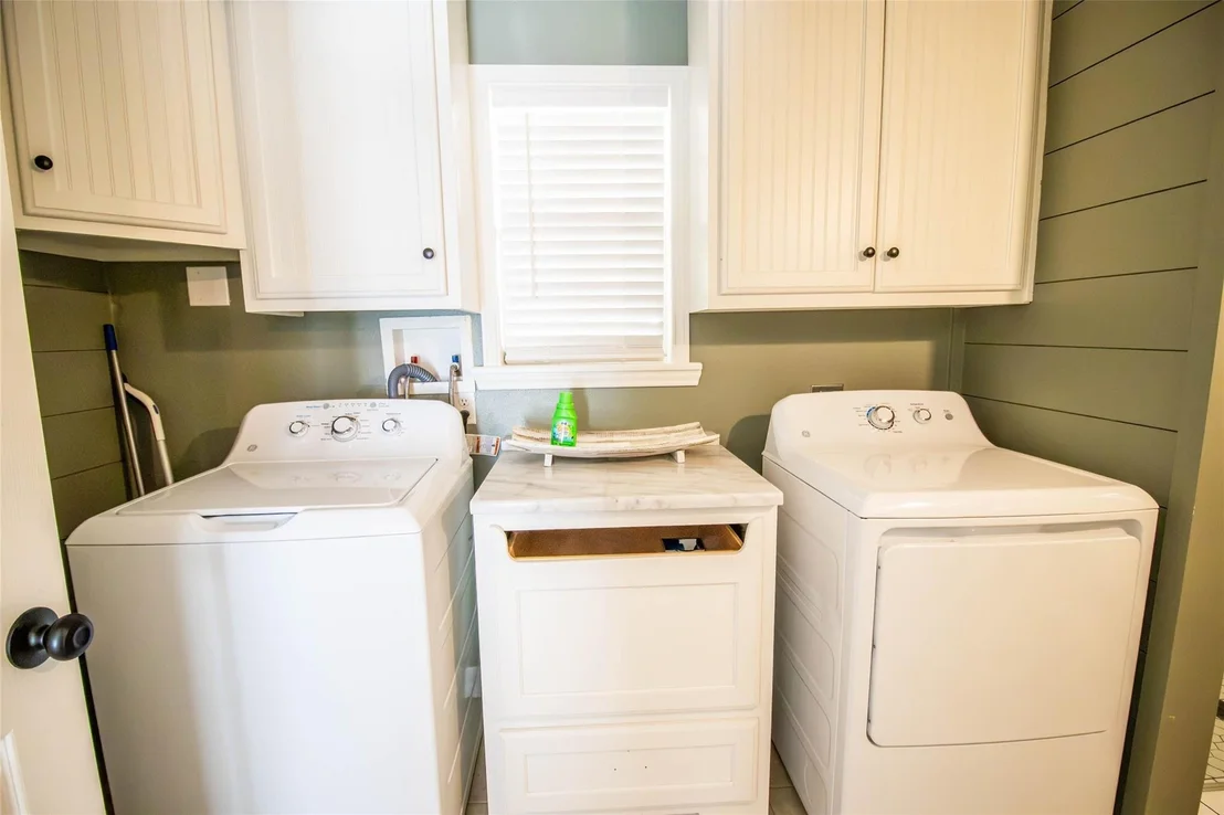 Photo of 237 Lakeview Circle