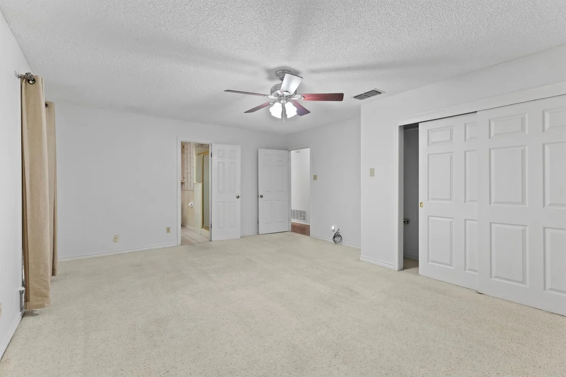 Photo of 1656 Pineview Lane