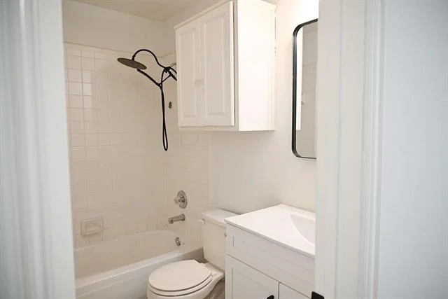 Photo of 1511 Oak Tree Road