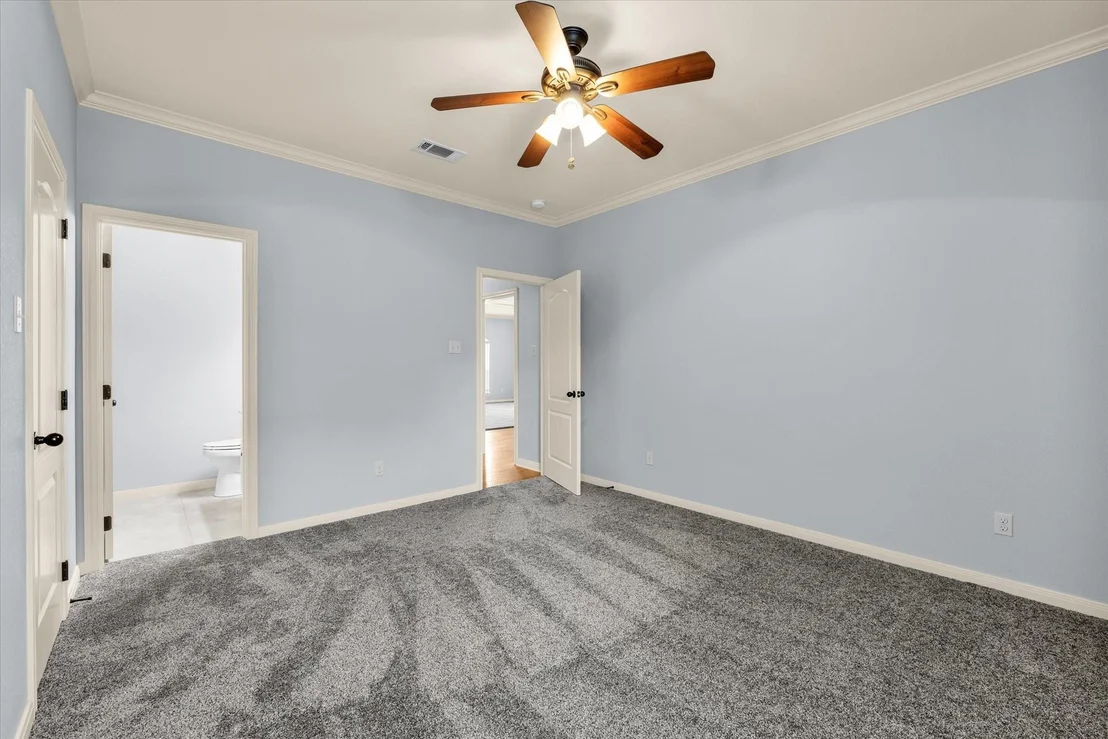 Photo of 32 North Shore Circle