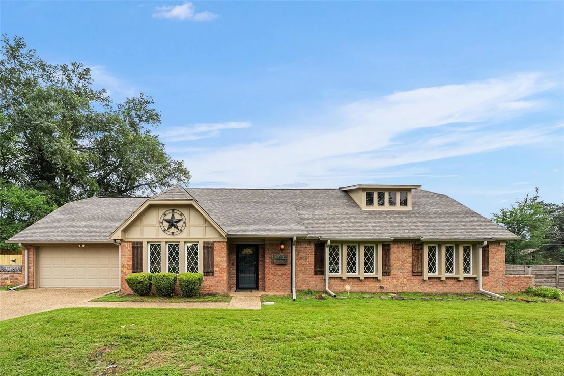 Photo of 1102 Mill Run Road