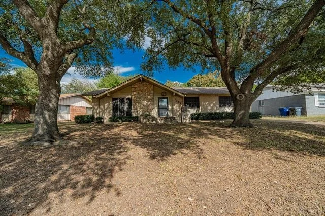 Photo of 1759 Gross Road
