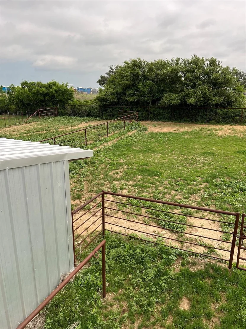Photo of 1661 County Road 195