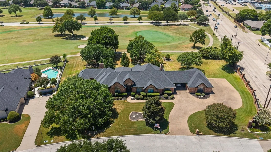 Photo of 1388 Fairhaven Drive