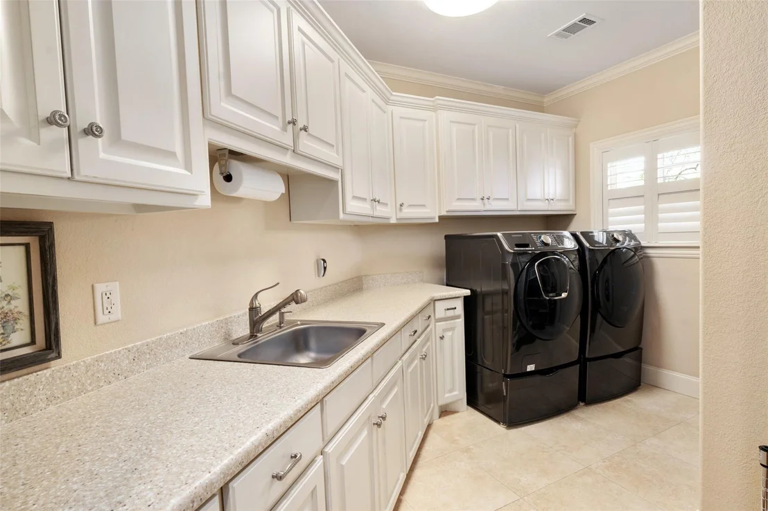 Photo of 229 Lakeside Drive