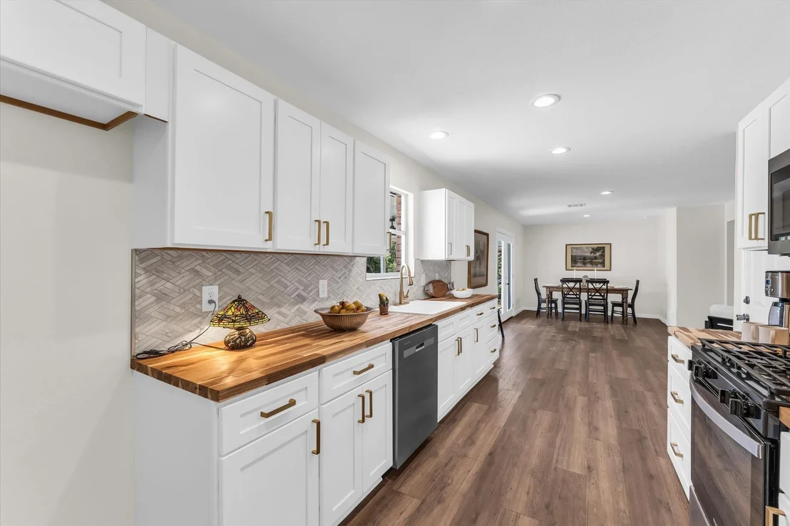 Photo of 1025 N 59th Street