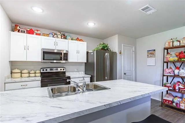 Photo of 607 Clear Creek Court