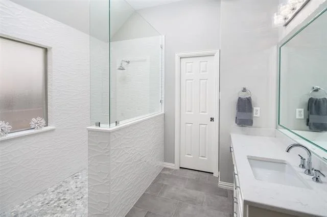 Photo of 909 Sonora Drive