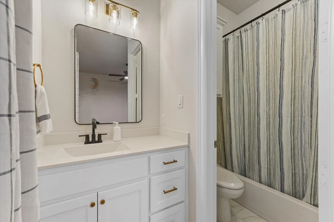 Photo of 1313 Grassland Drive