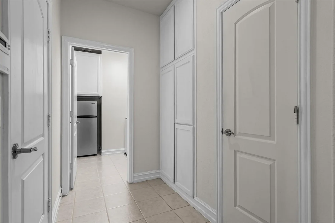 Photo of 6424 Roaring Creek