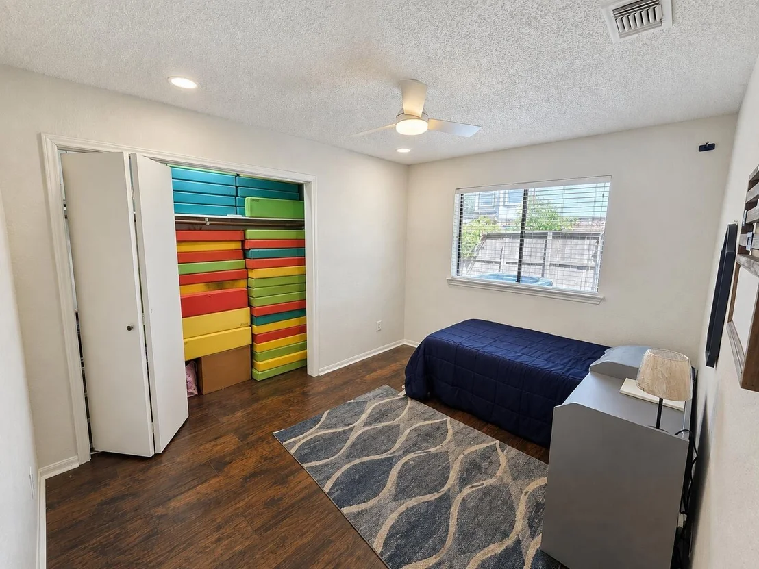 Photo of 5505 Oak Brook Road
