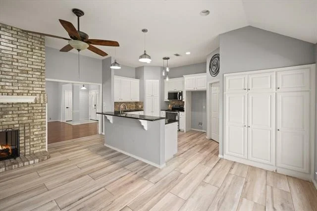 Photo of 10200 Fieldcrest Drive