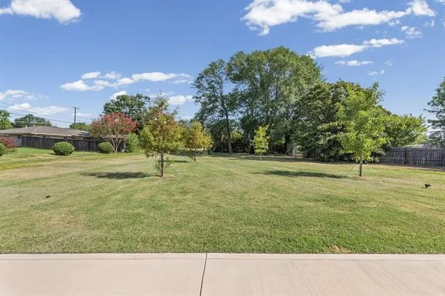 Photo of 112 Royal Lane