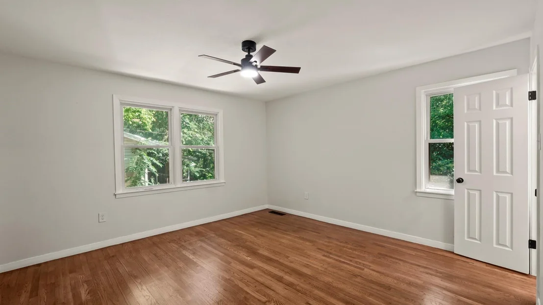 Photo of 4600 Robinwood Drive