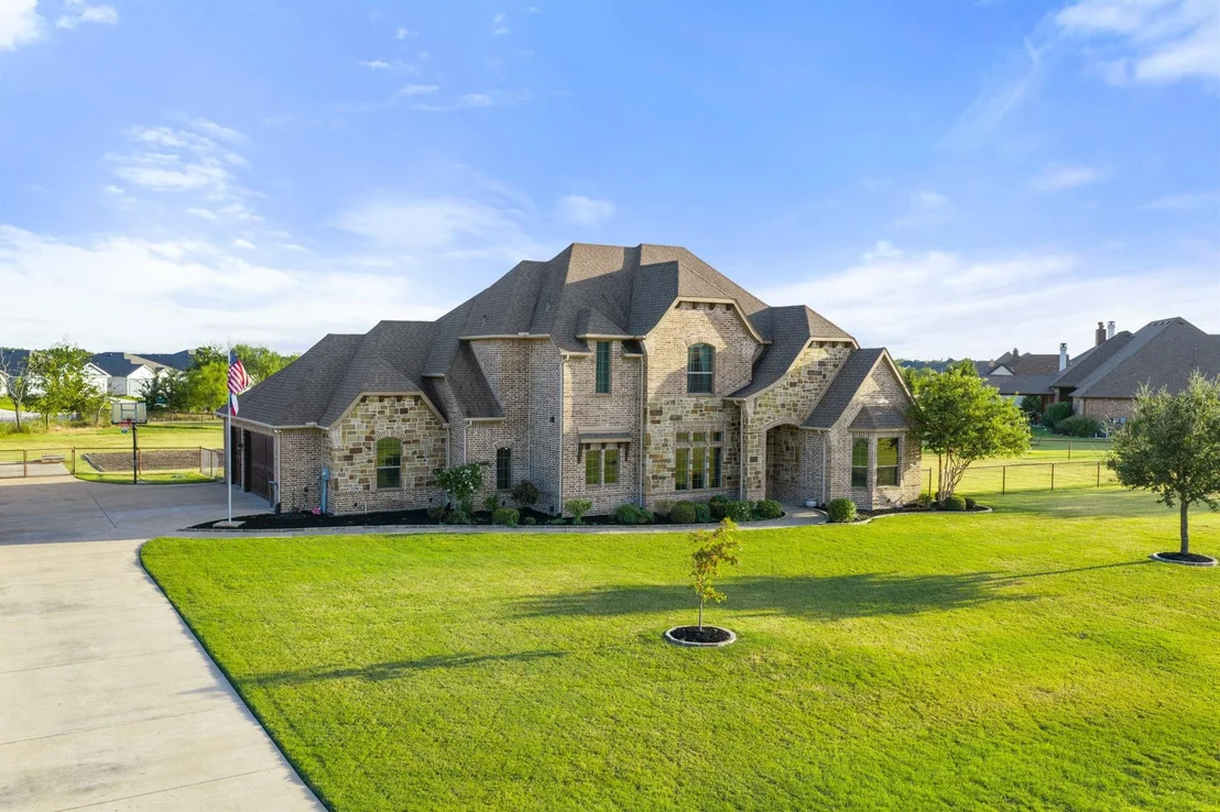 Photo of 5001 White Pine Drive