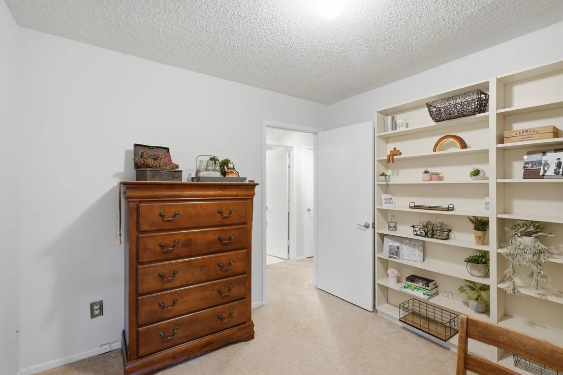 Photo of 858 Canyon Court