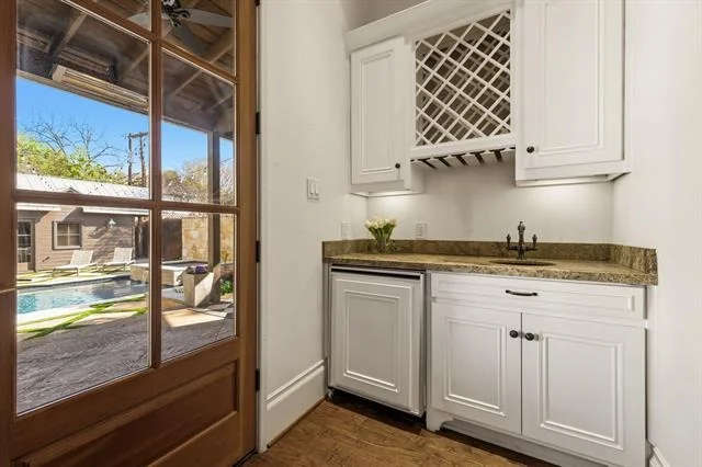 Photo of 6215 Rex Drive