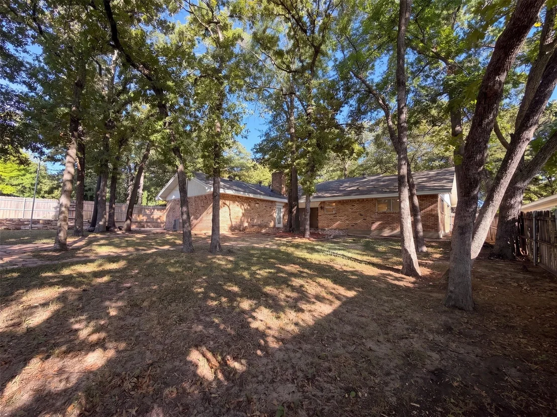 Photo of 813 Wheelwood Drive