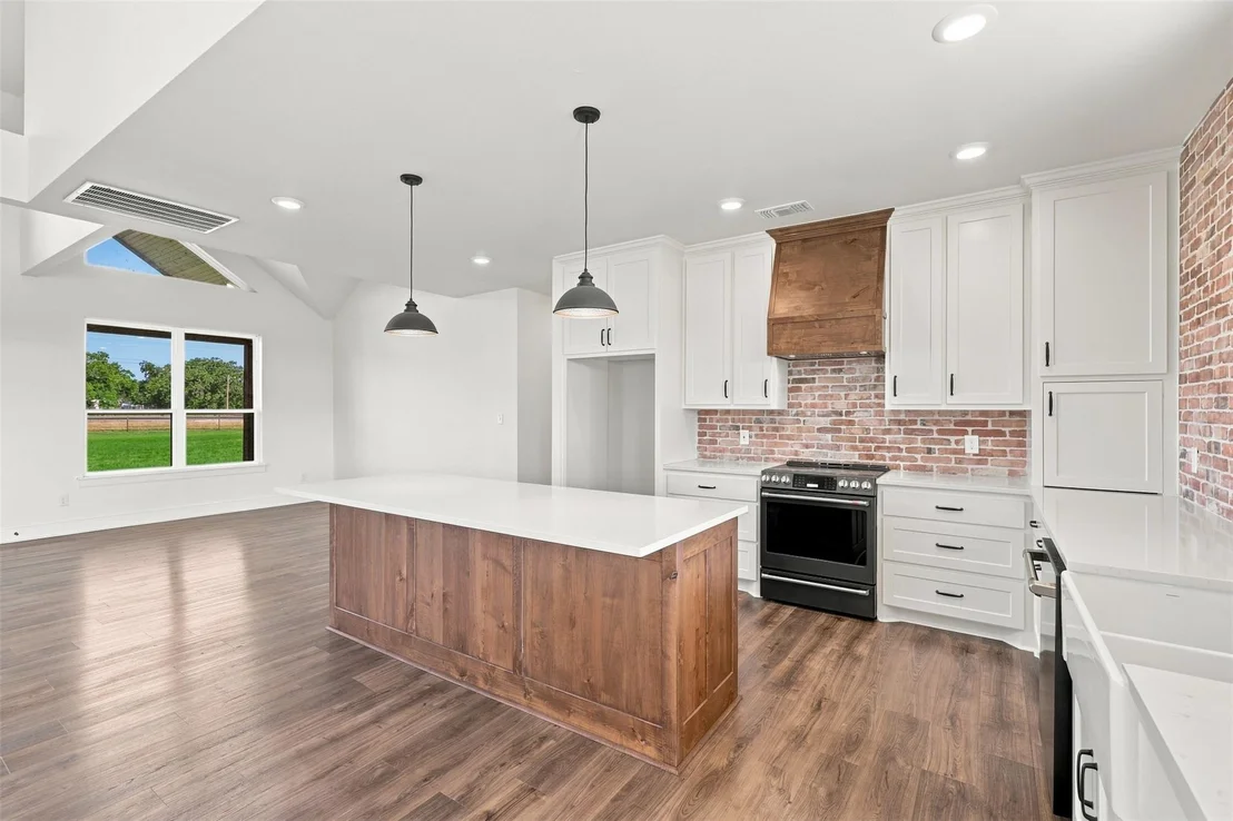 Photo of 10 Keeter Lane