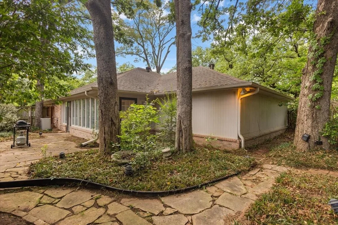 Photo of 241 Hideaway Lane Central