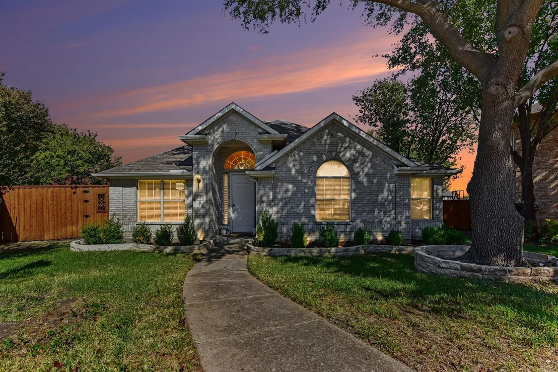 Photo of 401 Stonebridge Circle