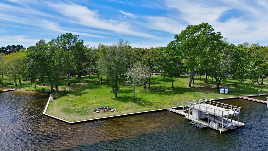 Photo of 7811 Double Oaks Road