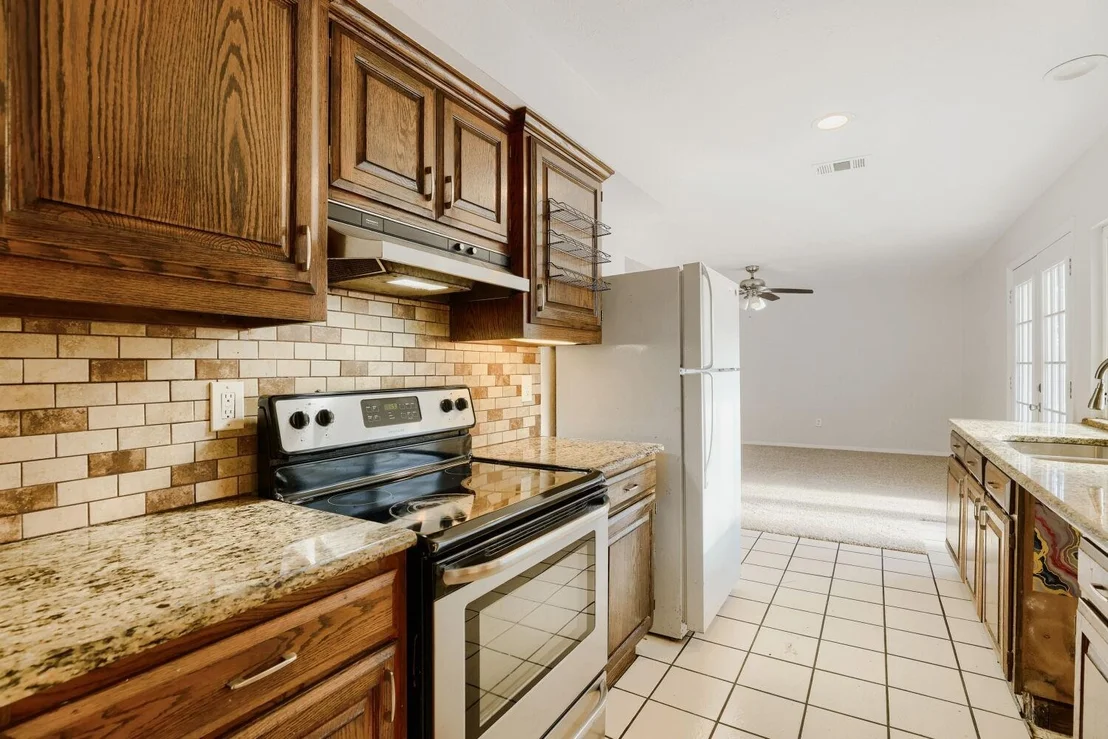 Photo of 1309 Whitehall Drive