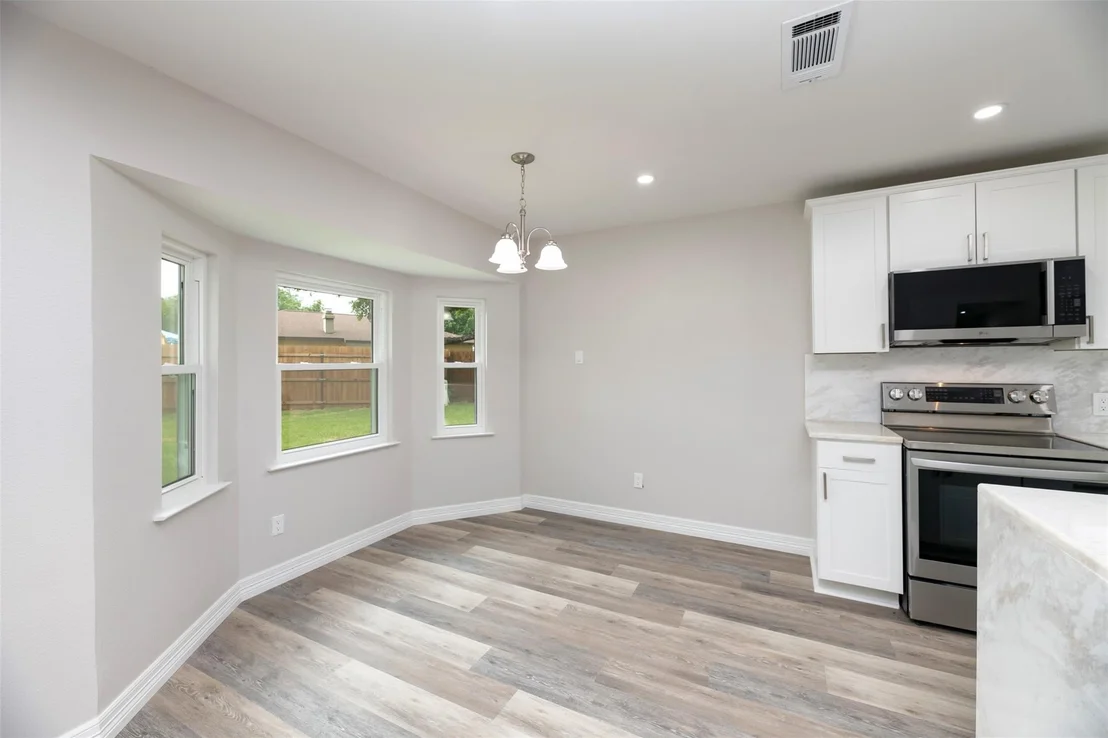 Photo of 314 Sixpence Lane