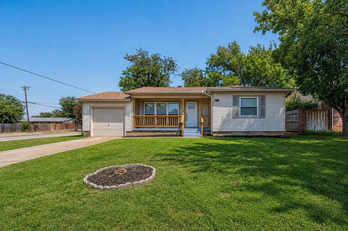 Photo of 2323 Morgan Street