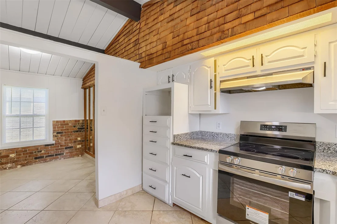 Photo of 741 Greenhaven Drive