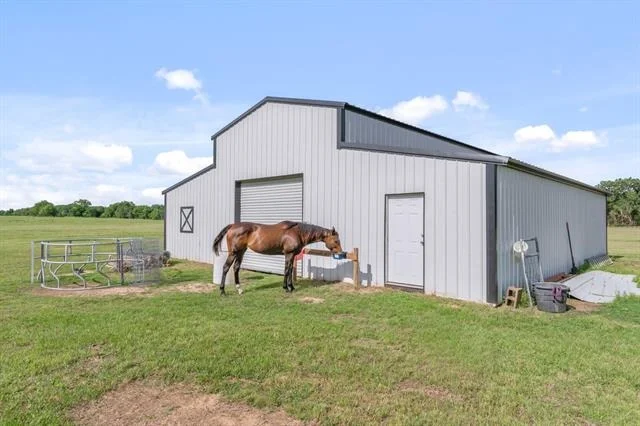 Photo of 15703 County Road 2854