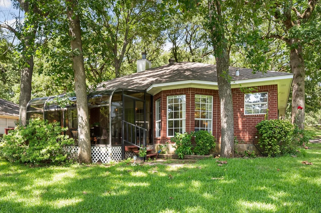 Photo of 280 Shadow Oaks Drive