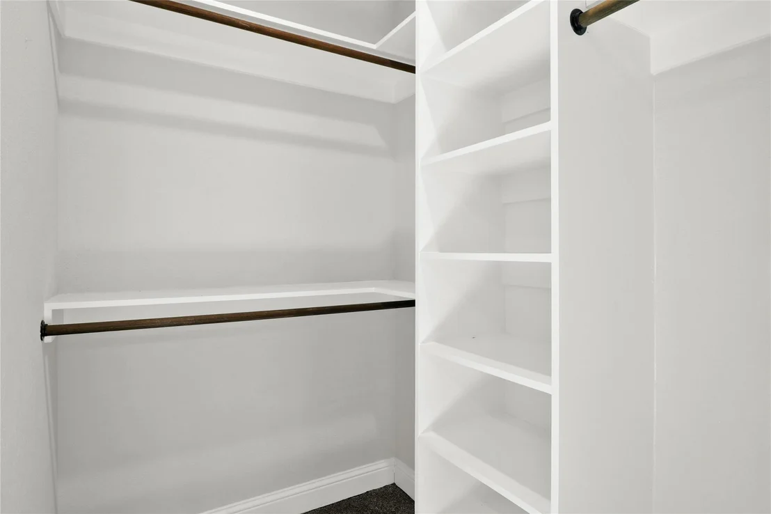Photo of 8023 Pennington