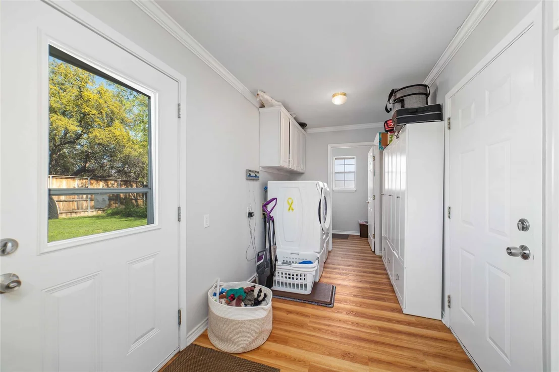 Photo of 1600 Shaw Drive