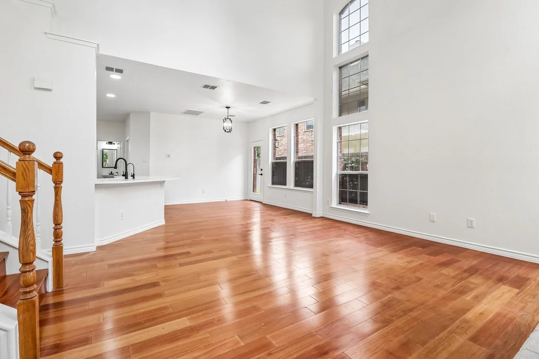 Photo of 526 Archer Drive