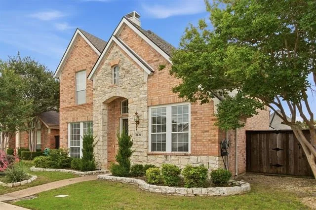 Photo of 8644 Forest Glen Drive