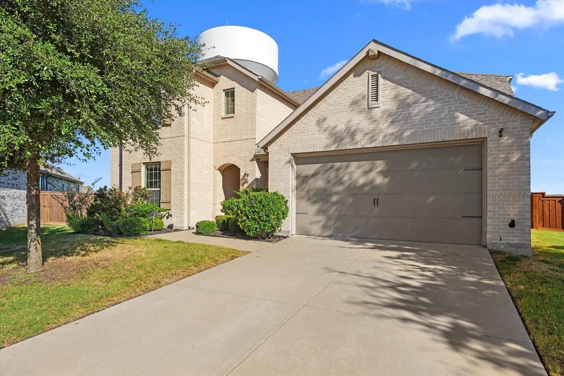 Photo of 2044 Longbridge Road