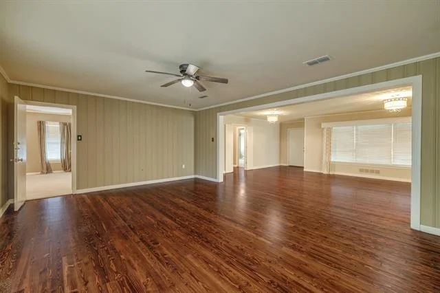 Photo of 817 Rivercrest Drive