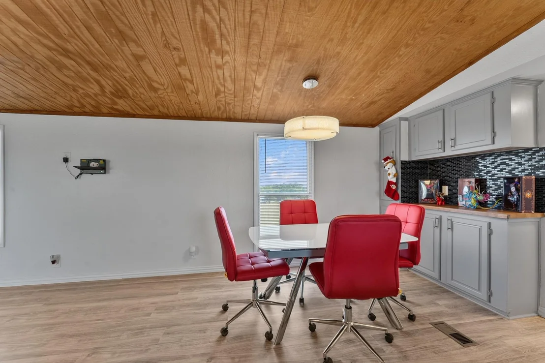 Photo of 5634 County Road 1094