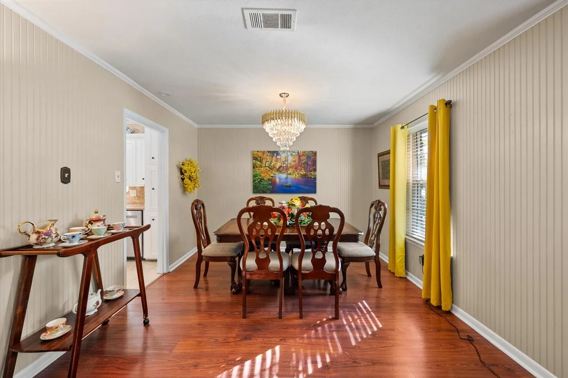 Photo of 929 Madison Square