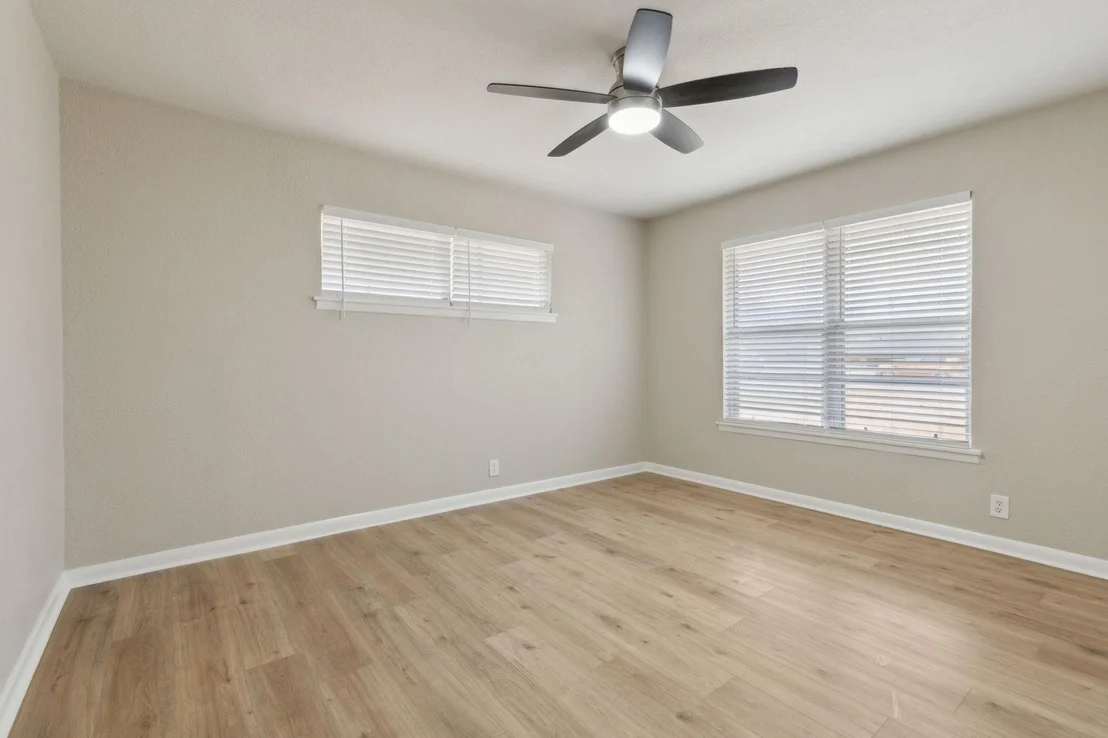 Photo of 1407 Robin Drive