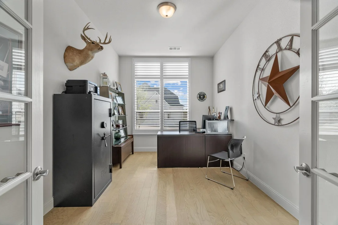 Photo of 4733 Valley Peak