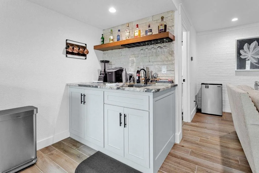 Photo of 255 Hideaway  Lane Central