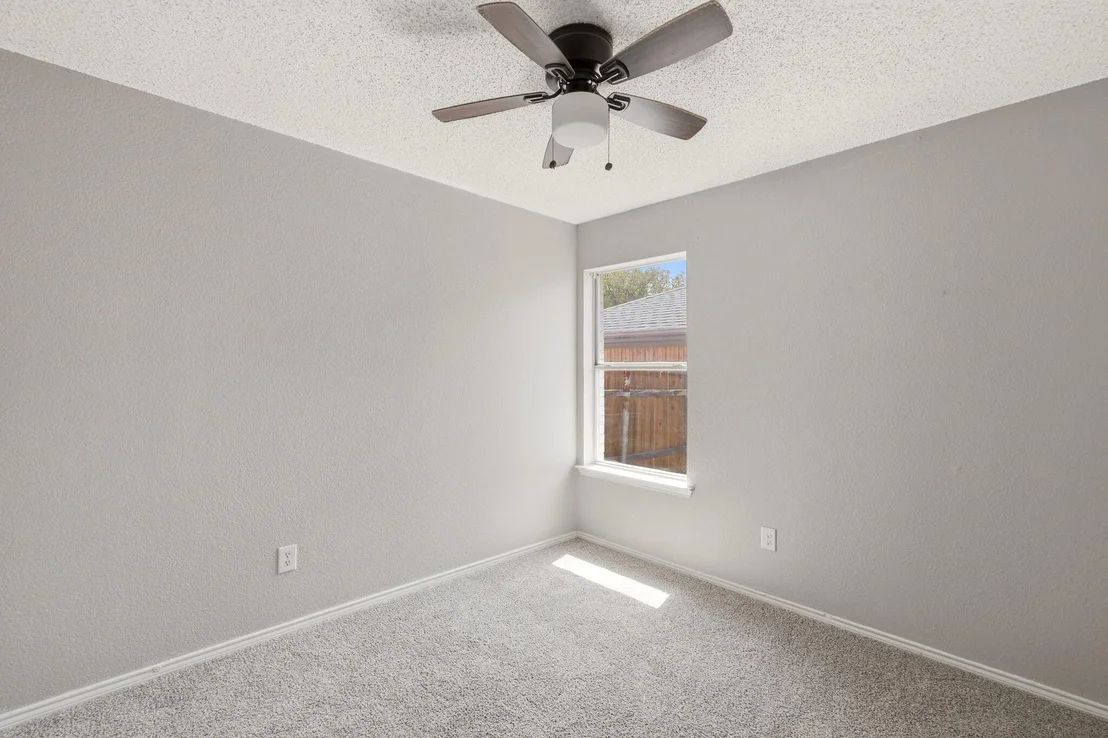 Photo of 8195 Waterside Trail