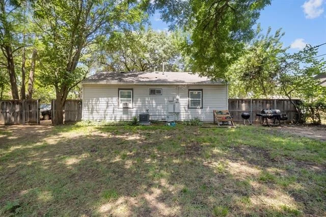 Photo of 1116 Edgefield Drive