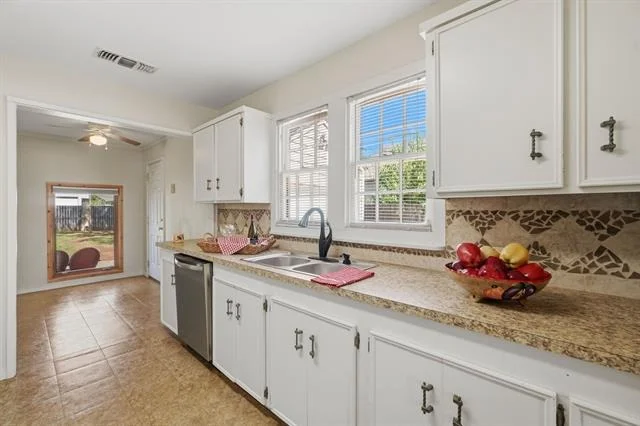 Photo of 936 Blair Street