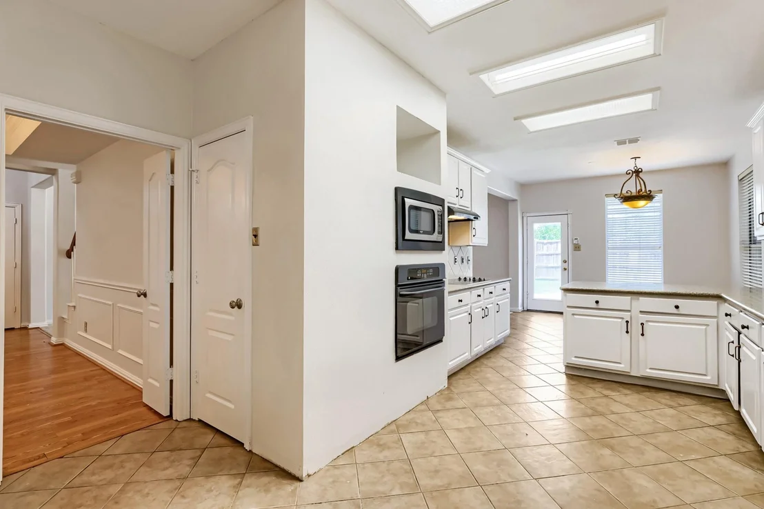 Photo of 2066 Fair Oaks Circle