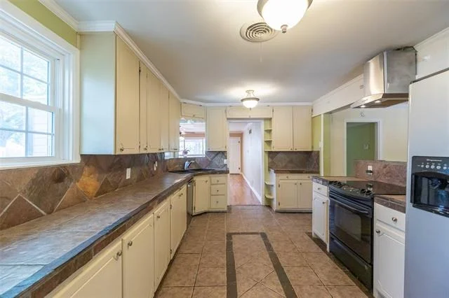 Photo of 757 Davis Drive